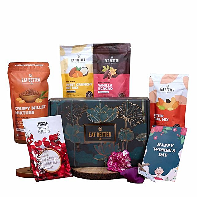 Buy Send Women S Day Delights Hamper Online FNP