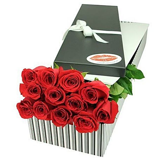 Romantic Red Roses Box Australia T Romantic Red Roses Box Fnp 