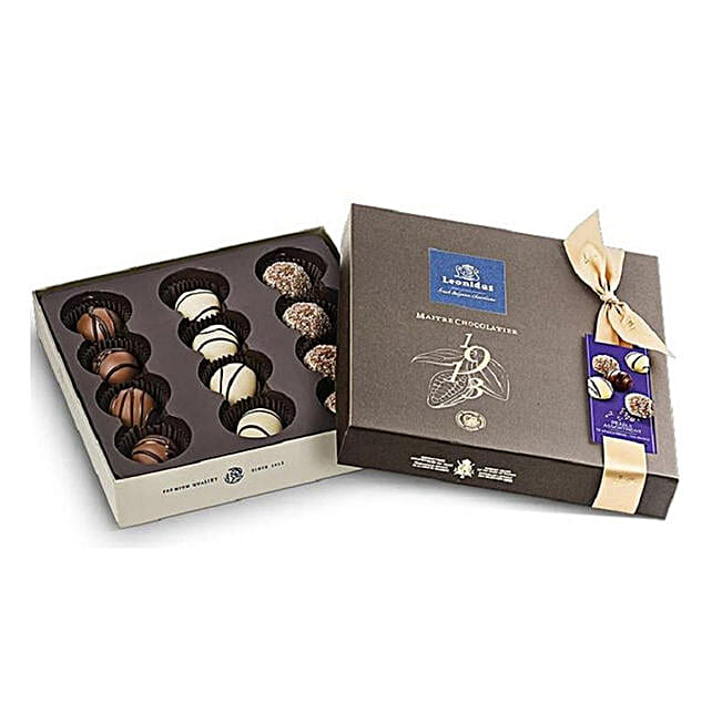 Leonidas Chocolate Pearls For Christmas canada | Gift Leonidas ...