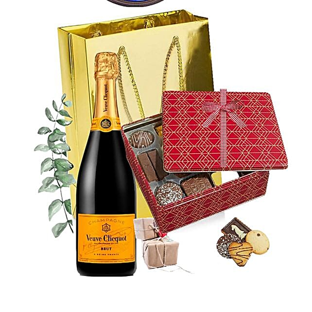 Veuve Clicquot Gift Set canada Gift Veuve Clicquot Gift Set FNP