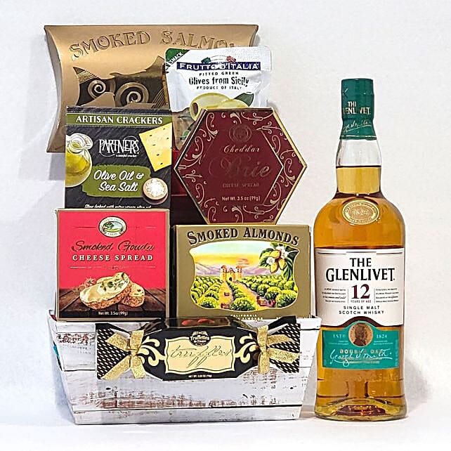 Fine Platter With Whisky Gift Basket canada Gift Fine Platter With
