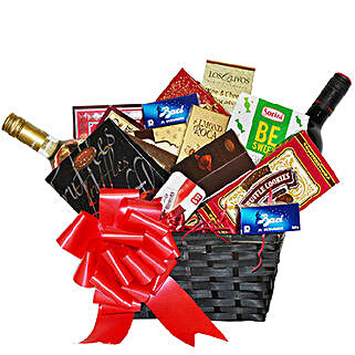 Wine N Gourmet Gift Basket