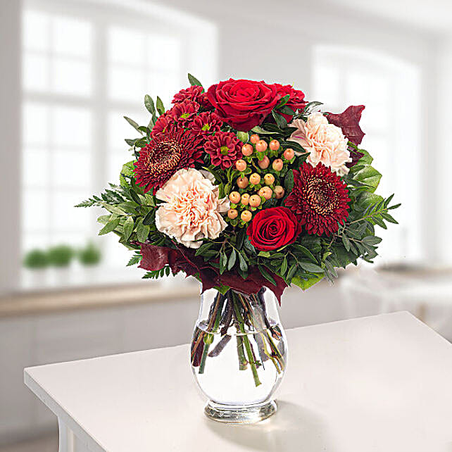 Delightful Mixed Flowers With Free Vase & Chocolates germany Gift