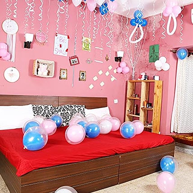 The Baby Shower With Blue Pink N White Balloons Gift The Baby