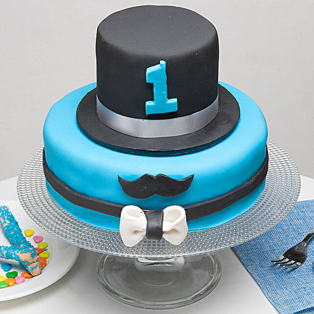 Moustache &Hat Cake