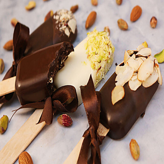 Buy/Send Nutty Set of 3 Cakesicles Online FNP