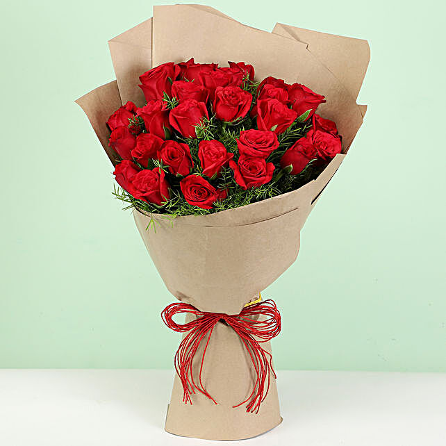 Buy Send Beautiful 30 Red Roses Bouquet Online Ferns N Petals