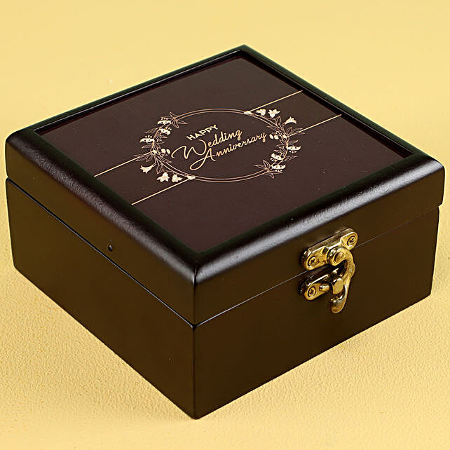 Anniversary Wishes Box Gift Anniversary Box Surprise Online Ferns N Petals