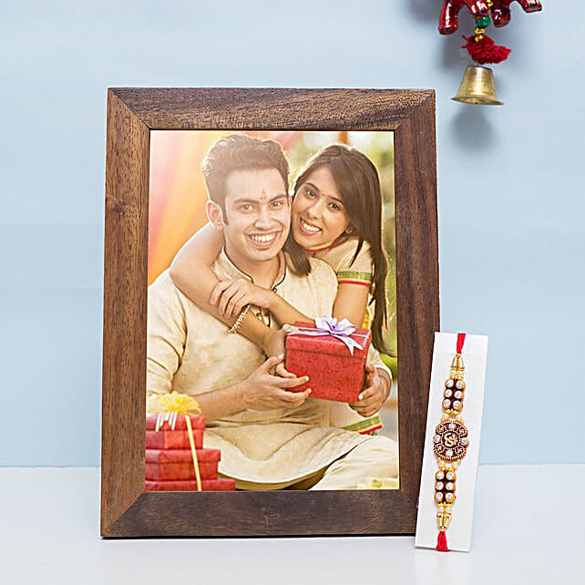 Buy/Send Rakhi With Wooden Personalised Photo Frame Online FNP