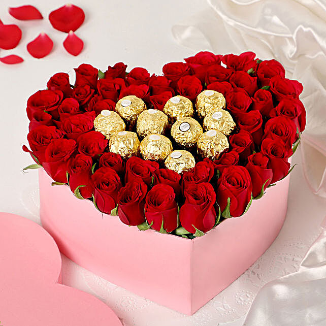 Buy Send Red Roses Amp Chocolate Heart Box Online Ferns N Petals