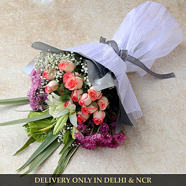 Buy/Send Anthurium & Roses Bouquet Online- FNP