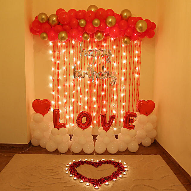 V Day Special Horizontal Arch Balloon Decor