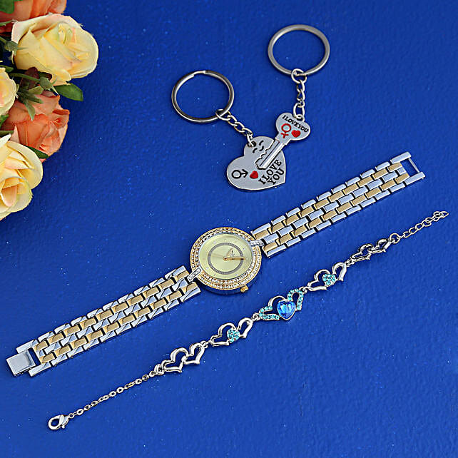 Buy Send Magical Love Gift Set Online FNP st-valentines-gift-valentine-gift-set-2023-saint-valentin-gift-for