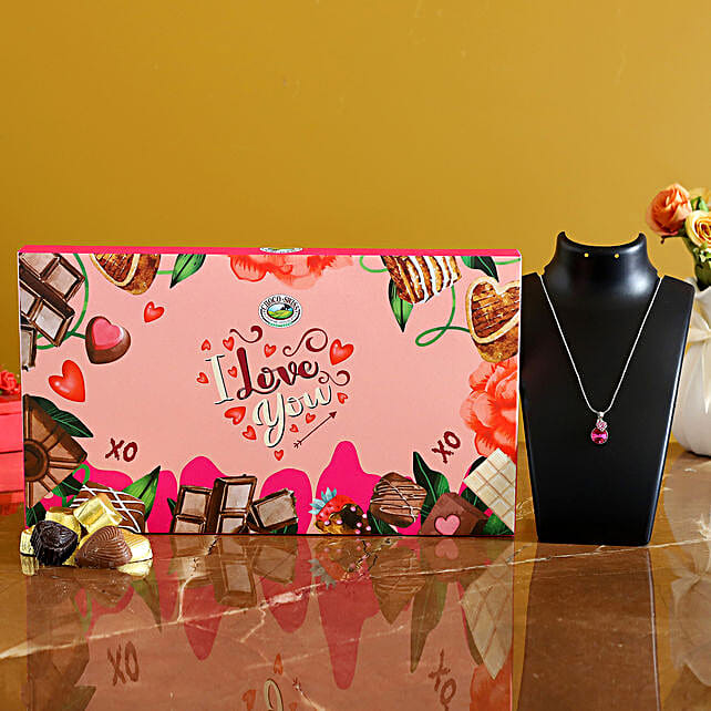 Buy Send Love U Chocolate Box And Beautiful Pendant Online FNP i-love-u-chocolate-youtube