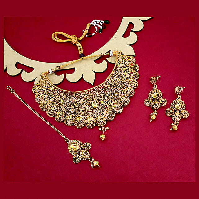 Buy/Send Designer Choker Necklace Set 