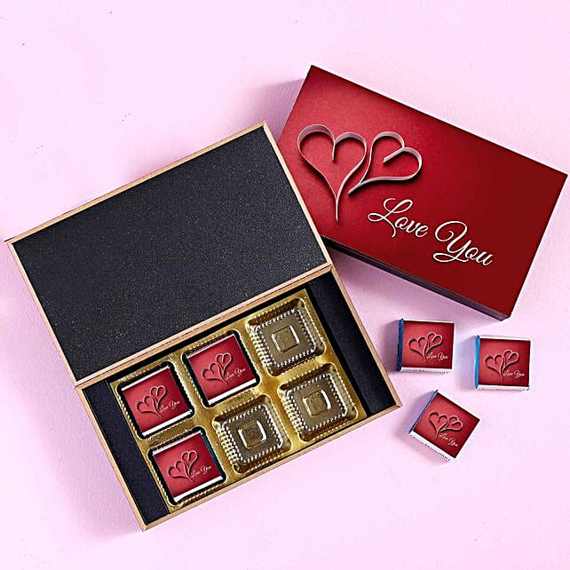 Buy Send Love U Chocolate Box 6 Pcs Online FNP buy-send-love-u-chocolate-box-6-pcs-online-fnp