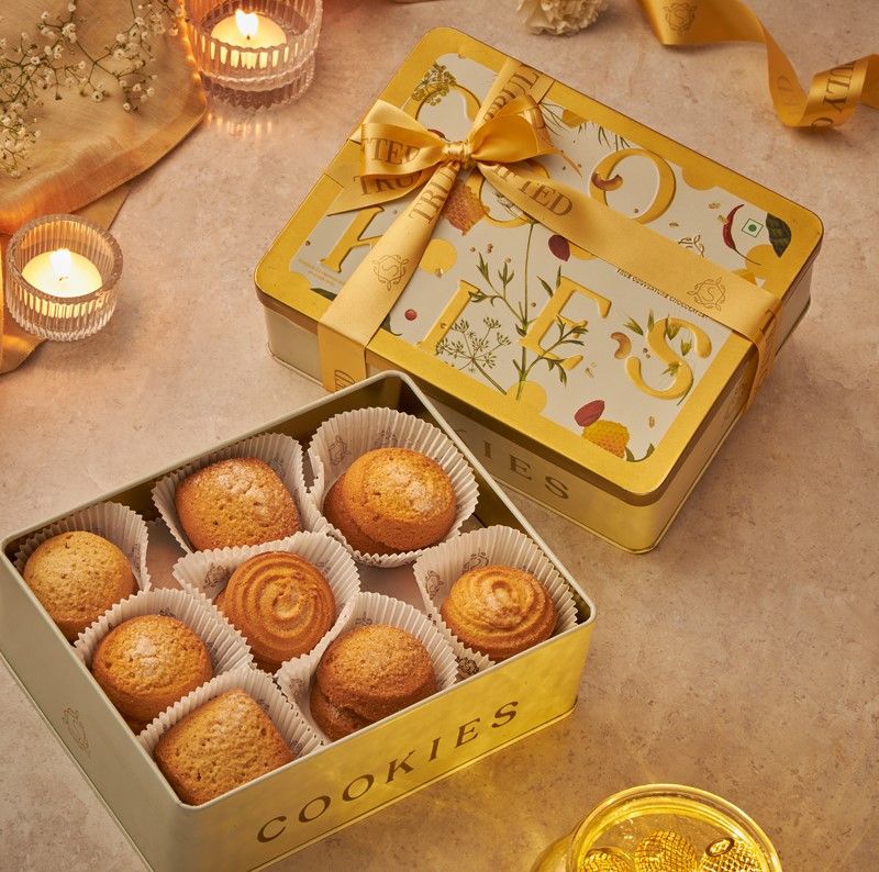 thumbnail image 2 of Royal Dansk Danish Butter Cookie Selection – 12 Oz Tin, Assorted Flavors, Kosher, Fast Free Shipping 2 of 6