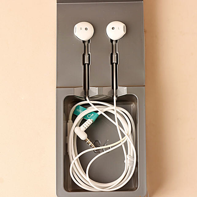 Buy/Send Pebble Magic Black In Ear Play Earphones Online FNP