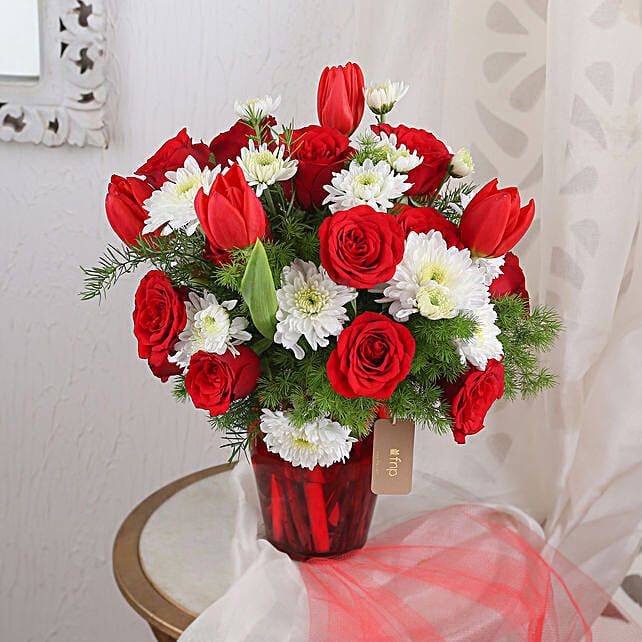 Buy/Send Love Charm Floral Vase Online FNP