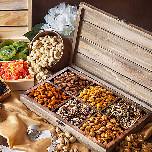 Buy/Send Roasted Dry Fruits Lid Box Online FNP