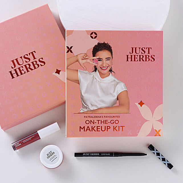 Buy/Send Patralekha's OnTheGo Makeup Kit Online FNP