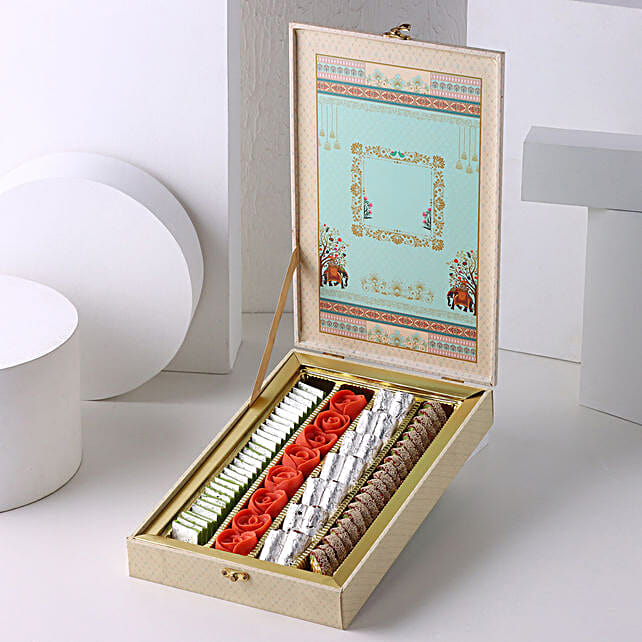 Buy/Send Best Wishes Gift Box Online FNP