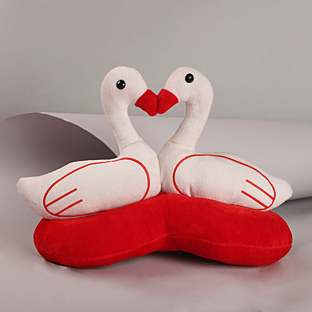 Buysend Loving Duck Soft Toy Set Online Fnp 6551