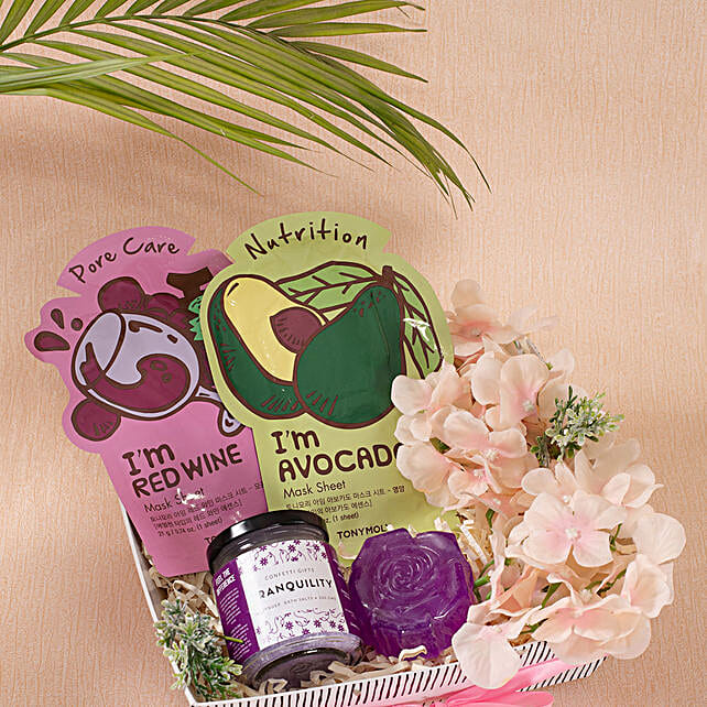 Buy/Send Rejuvinating Girl Glam Spa Set Online FNP