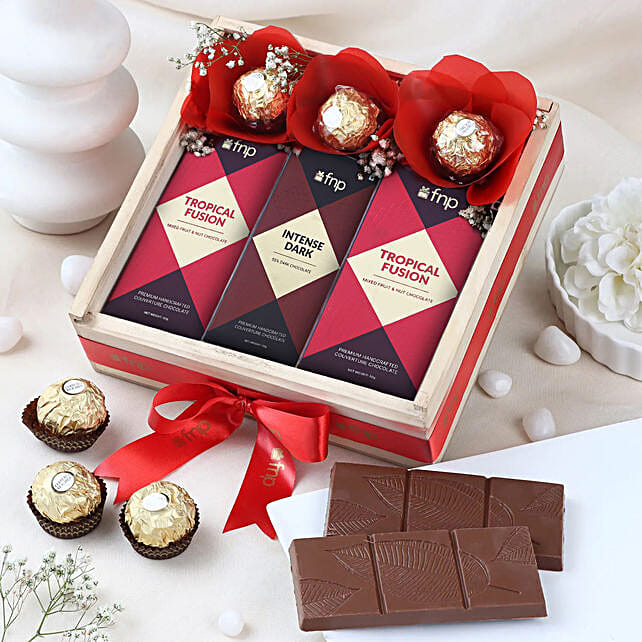 Buy/Send Nutty Bliss Chocolate Delight Online FNP