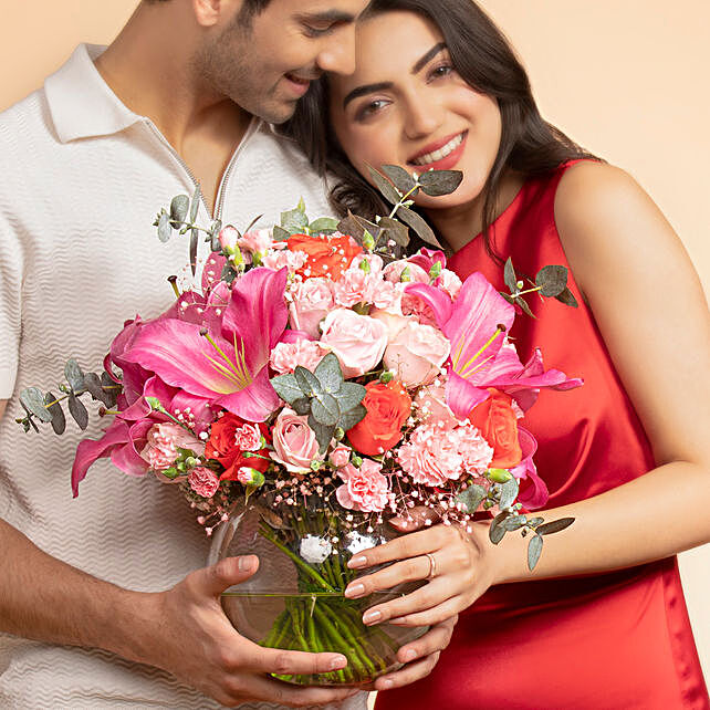 Buy/Send Passionate Medley of Roses and Lilies Online- FNP