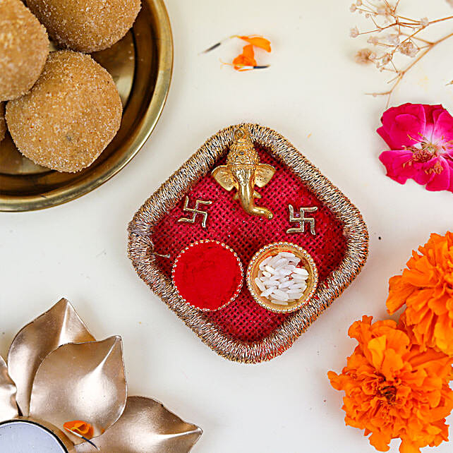 Buy/Send Ganesha Blessings Pooja Thali N Besan Laddoo Combo Online- FNP