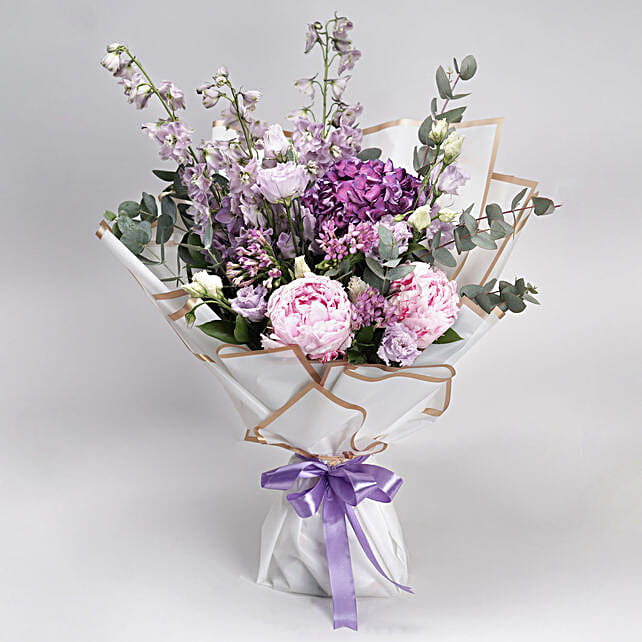 Mesmerising Mixed Flowers Bouquet qatar Gift Mesmerising Mixed Flowers Bouquet FNP