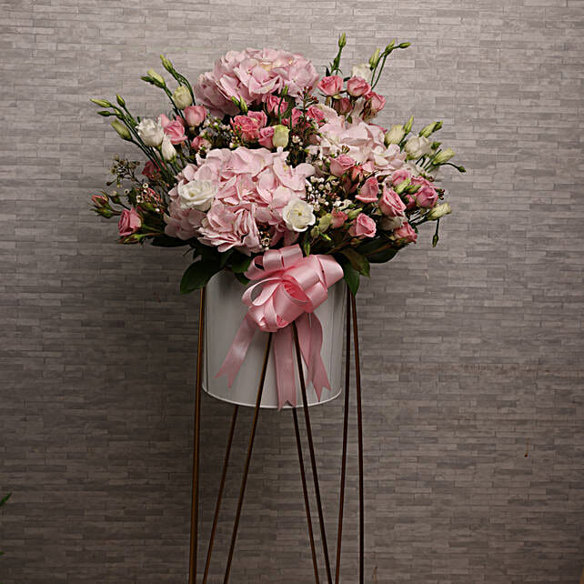 Premium Flower Stand qatar Gift Premium Flower Stand FNP