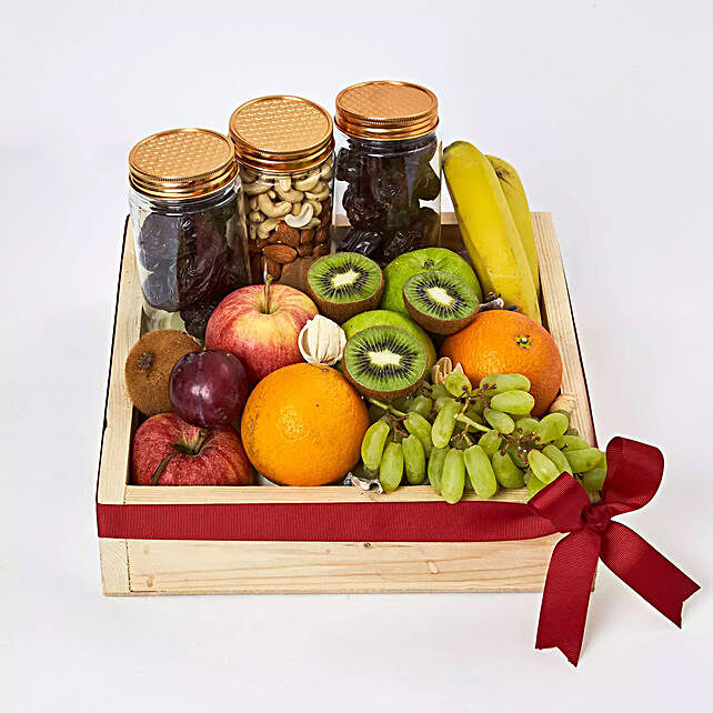 Nuts and Fruits Hamper