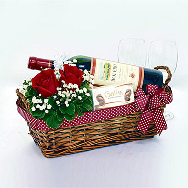 Flower And Wine Combo singapore Gift Flower And Wine Combo FNP