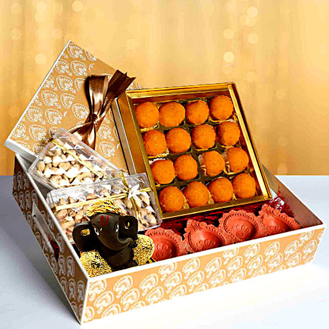 diwali diya hampers