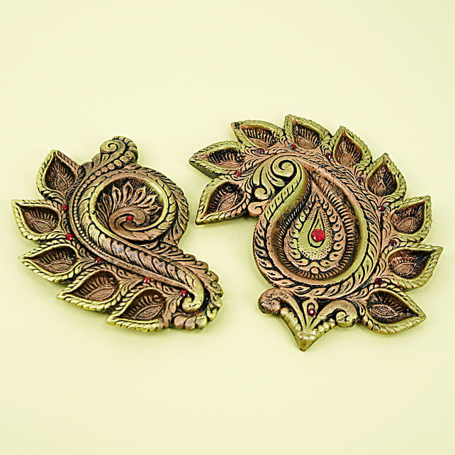 designer diyas