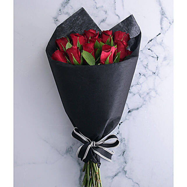 Roses Wrapped In Black Bunch south-africa | Gift Roses Wrapped In Black ...