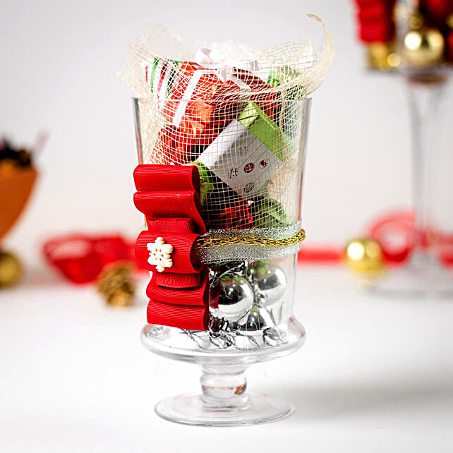 Xmas Chocolates & Dates in Glass Jar uae Gift Xmas Chocolates & Dates in Glass Jar FNP