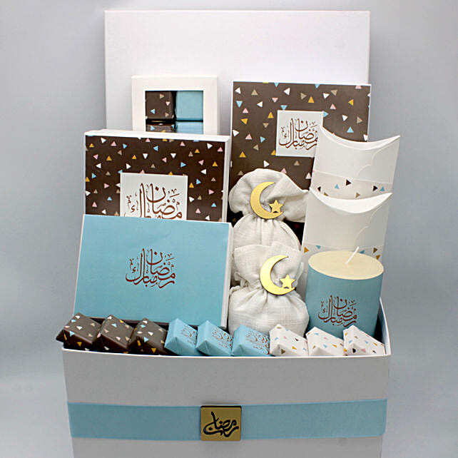 Ramadan Special Chocolate Dates N Sweet Hamper Large uae Gift Ramadan Special Chocolate Dates