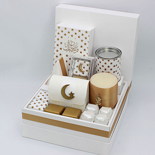 Ramadan Special Chocolate Dates N Sweet Hamper Small uae Gift Ramadan Special Chocolate Dates