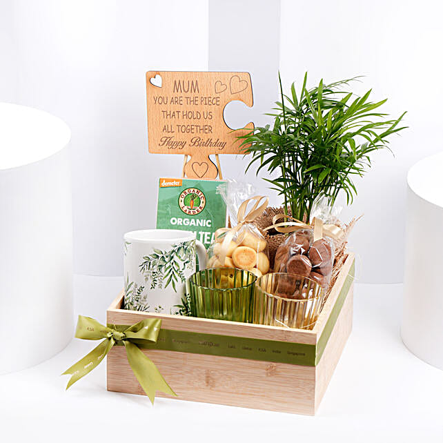 Birthday Hamper For Mom uae Gift Birthday Hamper For Mom FNP