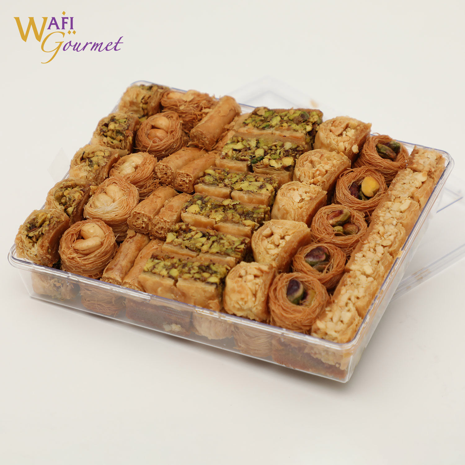 A Box Of Assorted Baklava 835G uae | Gift A Box of Assorted Baklava ...