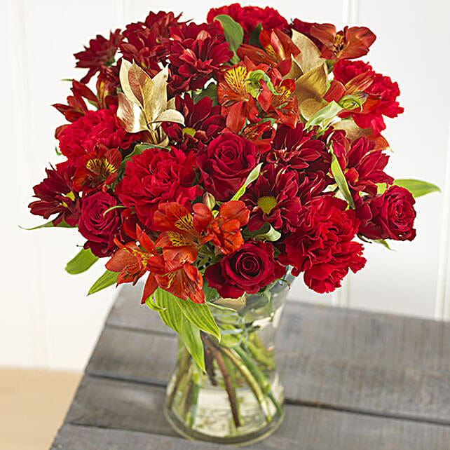 Ravishing Red Flowers Bouquet uk | Gift Ravishing Red Flowers Bouquet- FNP