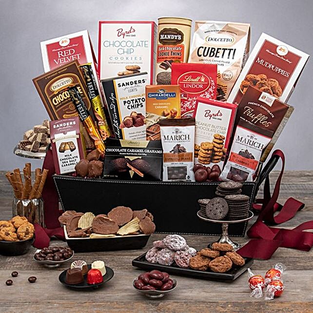 Deluxe Christmas Chocolates Gift Basket usa | Gift Deluxe Christmas ...