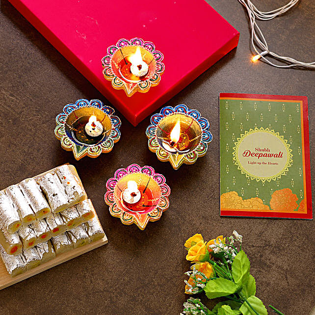 Designer Diwali Diyas With Greeting Card And Kaju Roll usa | Gift ...