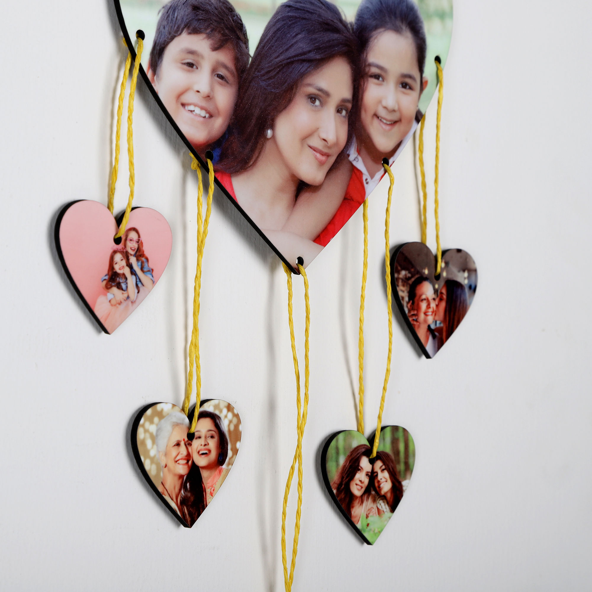 Buy/Send Heartshaped Personalized Wall Hanging Online Ferns N Petals