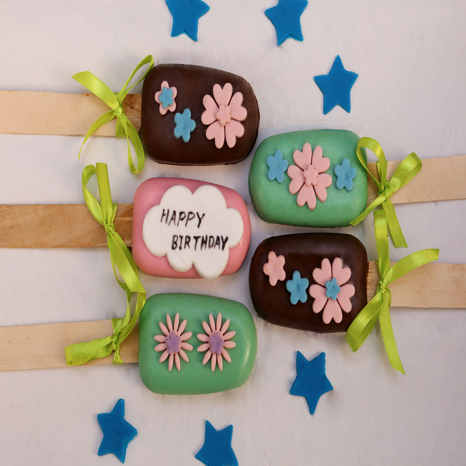 Buy/Send Floral Design Happy Birthday Cakesicles Online Ferns N Petals