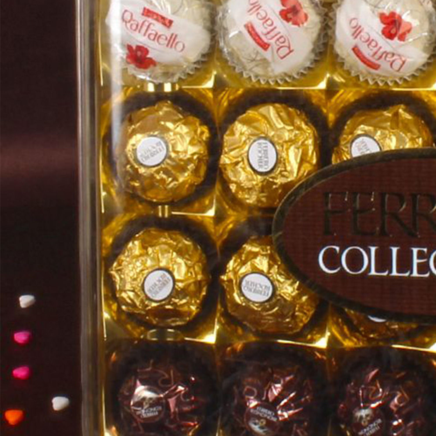 Order chocolate. Ferrero Rocher шоколад. Ферреро Роше Старая упаковка. Подарки с Ферреро Роше. Ферреро Роше Мем.