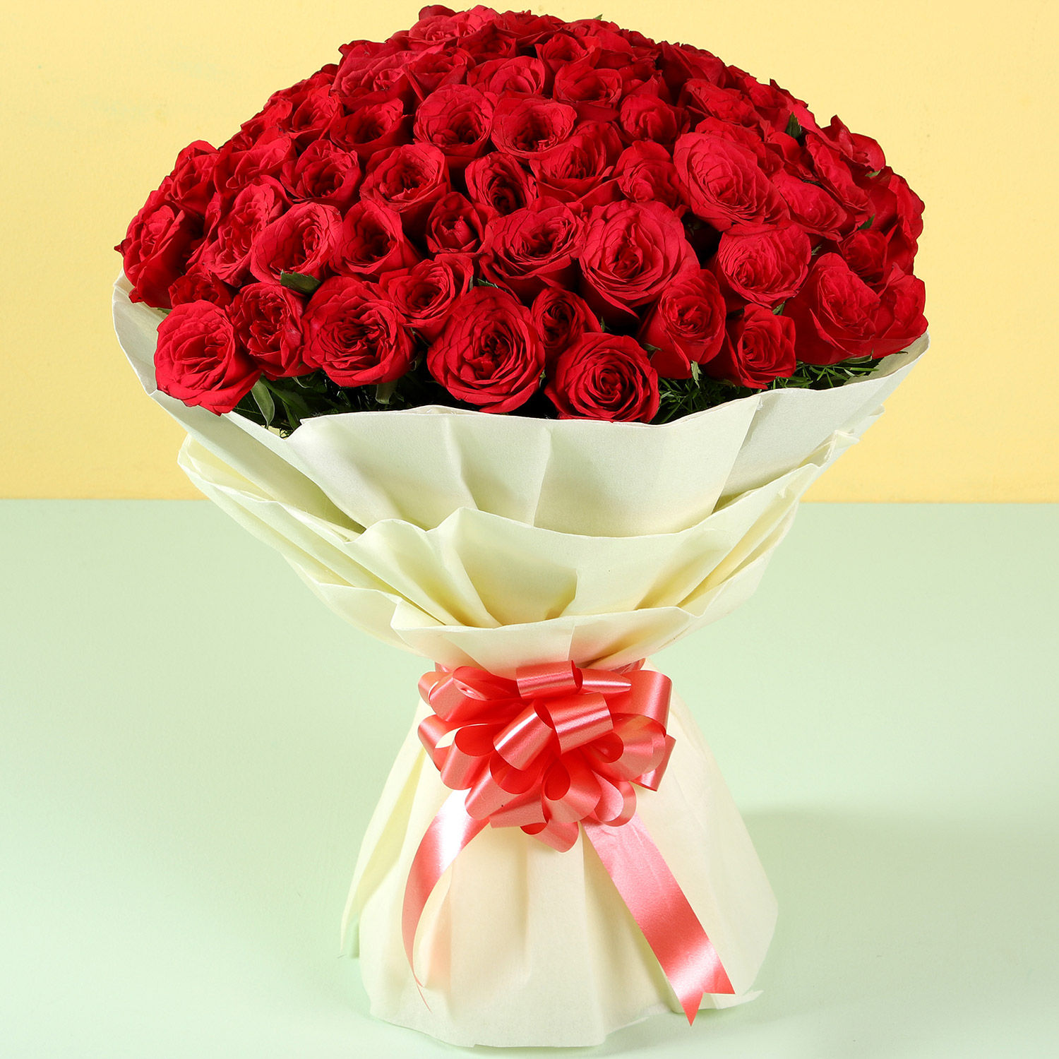 Buy/Send Majestic 100 Red Roses Bouquet Online Ferns N Petals